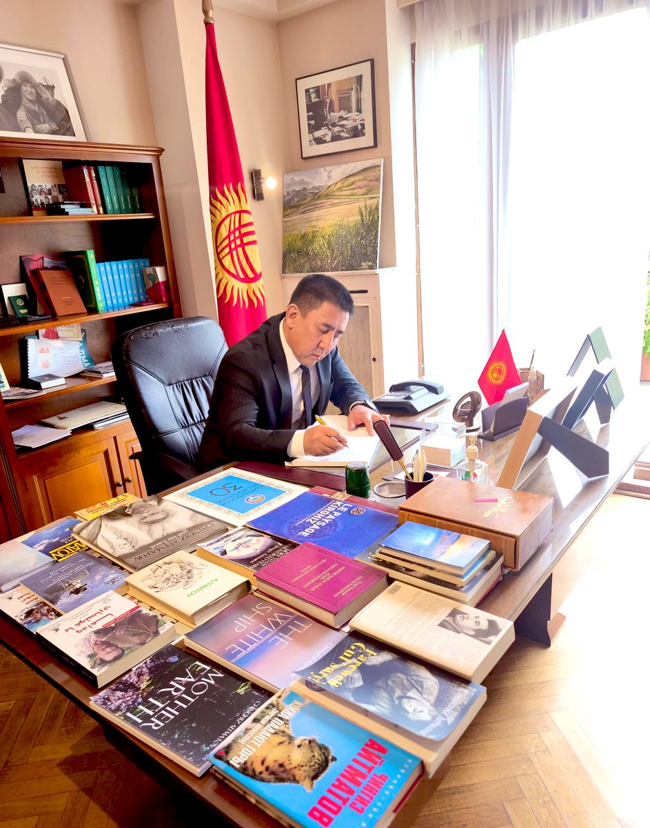 kgembassybe's tweet image. Amb. Aidit Erkin participated in the 145th/146th Sessions of the Customs Co-operation Council. On this occasion, the Chairman of the State Customs Service of the 🇰🇬 was hosted at the Embassy for a friendly lunch, during which prospects for further cooperation were discussed.