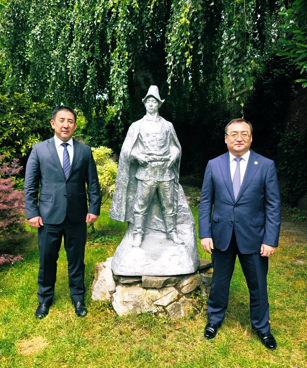 kgembassybe's tweet image. Amb. Aidit Erkin participated in the 145th/146th Sessions of the Customs Co-operation Council. On this occasion, the Chairman of the State Customs Service of the 🇰🇬 was hosted at the Embassy for a friendly lunch, during which prospects for further cooperation were discussed.