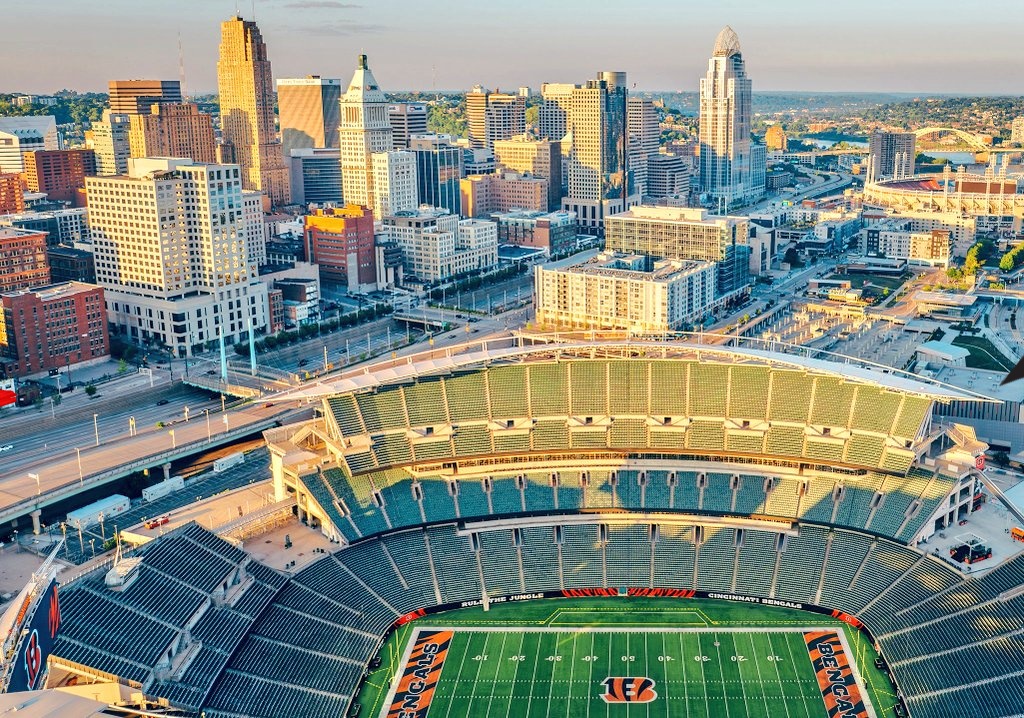 BREAKING: The #Bengals and Hamilton County have reached an agreement to keep the team at Paycor Stadium until the mid-2030's. The deal comes 4 days before the old 1997 lease was set to expire.

The Bengals aren't going anywhere. 🐅
