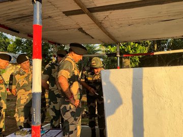 On 25.06.2025, Sh Mahesh Kumar Aggarwal (IPS), ADG (Eastern Command), on his visit to Tripura FTR, visited AOR of - BOP Bhagalpur (42 Bn), BOP Kamlasagar (49 Bn), BOPs NC Nagar &amp; Srminatapur (81 Bn), reviewed operational preparedness and interacted with BSF Field Comdrs &amp; Jawans.