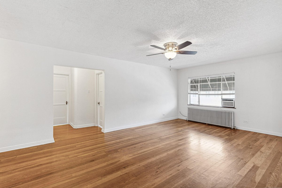kentwood's tweet image. Featured Commercial Listing: 5th Avenue Apartments | Cherry Creek North
A rare opportunity to own a meticulously maintained 34-unit portfolio in one of Denver’s most coveted neighborhoods.
Visit the link in our bio for more information.
#CherryCreekNorth #CommercialRE #KentwoodRE