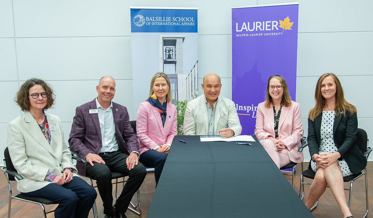 JasonCoolman's tweet image. Today, @Laurier announced an exciting new $5M gift from Jim Balsillie in partnership with @BalsillieSIA! wlu.ca/news/spotlight…