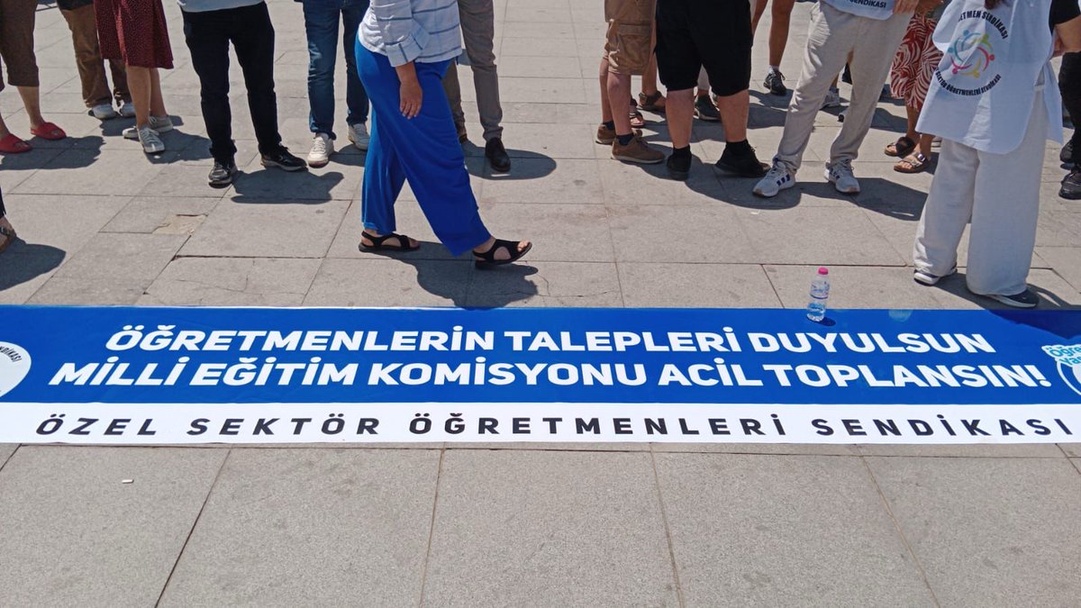 Özel Sektör Öğretmenleri Sendikası’nın taban maaşın yasalaşması, kamudaki meslektaşlarıyla eşitliğin sağlanması, belirli süreli sözleşmelerin kaldırılması ve eğitim iş kolunun kurulması talepleriyle Ankara’ya doğru sürdürdükleri yürüyüşün Gebze ayağına destek verdik.

Saray’ın