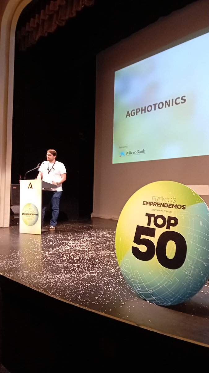 aemprende's tweet image. 🏆ＭÁＬＡＧＡ - @cademalaga

🔬#AGPhotonics. Premio a la innovación fotónica al servicio de la industria y la salud.

🎉 ¡Enhorabuena por este reconocimiento y por formar parte 🏅 #TOP50 🏆#PremiosEmprendemos2025!

💥Entrega: @daniescacena, nuestro director general.

#EmprendeAND