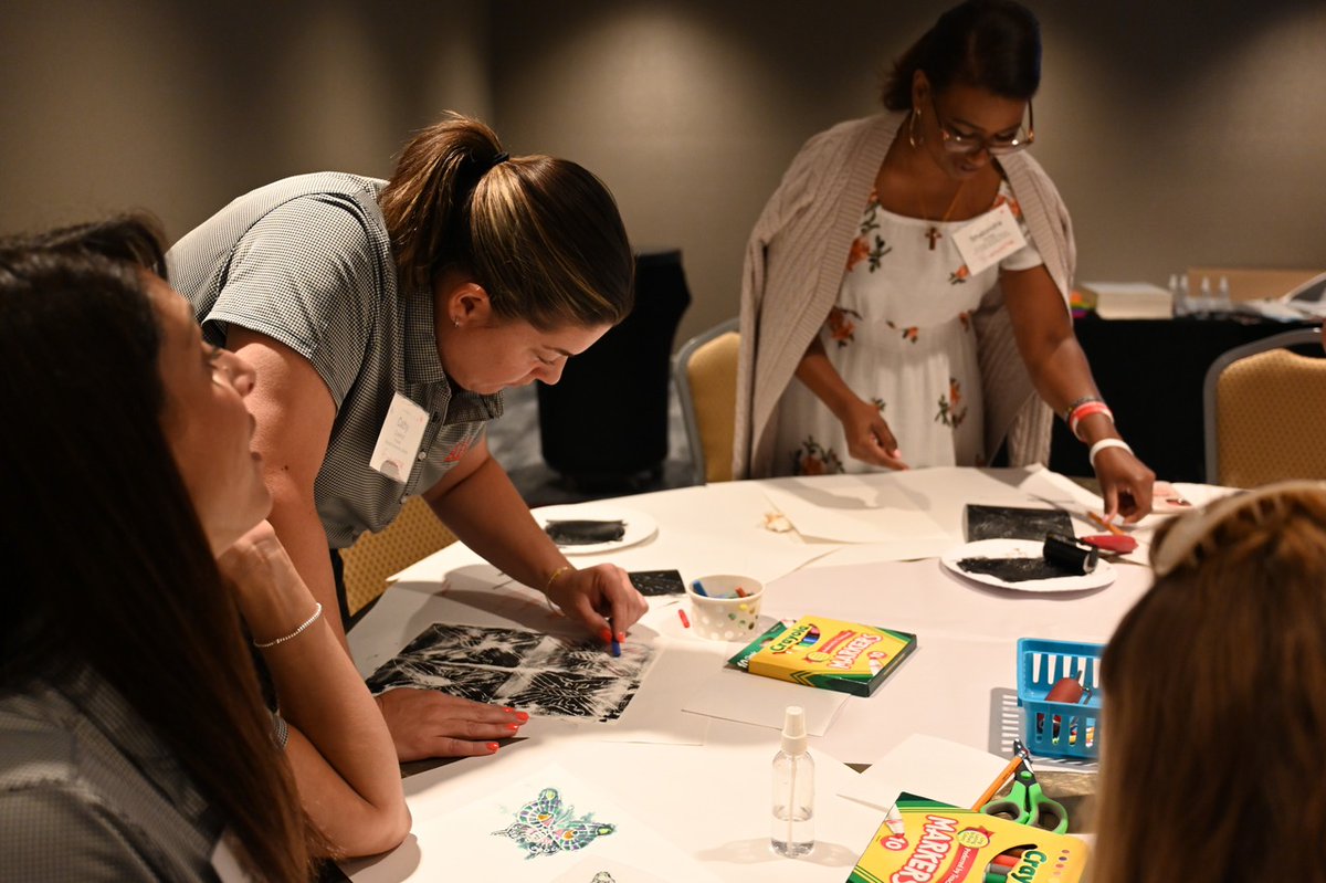 ArtsNOW1's tweet photo. 🎉 Breakout sessions = teacher favorites at Foundational!

Led by our amazing consultants, these hands-on experiences turn PD into something unforgettable—full of joy, movement & classroom-ready ideas.

Yes, our teachers get to play, too! 💃🎶🖍️

#ArtsNOW #CreativePD #JoyfulLearning