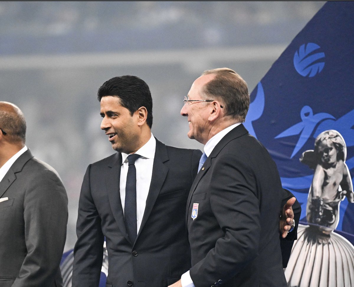 ActuFoot_'s tweet photo. 🚨 𝗟𝗘 𝗣𝗦𝗚 𝗩𝗔 𝗔𝗜𝗗𝗘𝗥 𝗟’𝗢𝗟 𝗔̀ 𝗥𝗘𝗠𝗣𝗢𝗥𝗧𝗘𝗥 𝗦𝗢𝗡 𝗔𝗣𝗣𝗘𝗟 𝗙𝗔𝗖𝗘 𝗔̀ 𝗟𝗔 𝗗��𝗖𝗚 ! 🙏❤️💙

Le club parisien va avancer ses paiements dus à Lyon dans le cadre du transfert de Bradley Barcola 🇫🇷, soit 𝟰𝟱 𝗠𝗜𝗟𝗟𝗜𝗢𝗡𝗦 𝗗’€ + 𝟱 𝗠€ 𝗗𝗘 𝗕𝗢𝗡𝗨𝗦 ! 💰

🗞 @Paristeamfr @JulienFroment