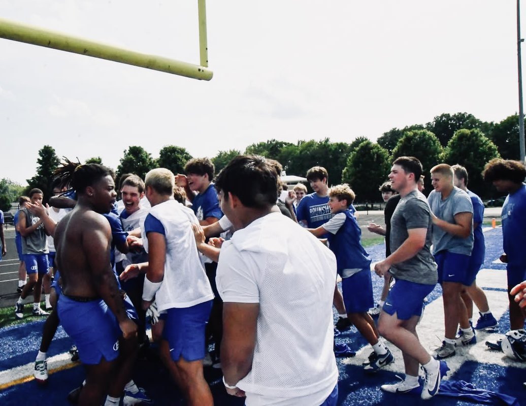 wickhsfb's tweet photo. 🏈 We’d like to thank Coach Ted Ginn Sr. for bringing his Glenville program over to participate in a 7on7 / Linemen Challenge with our athletes @ Brunswick. We both got better on Tuesday, endured the heat, but most importantly as you can tell by the 📸 we had a fun outing! 🔵🔴 https://t.co/gvRAb1Y1lt