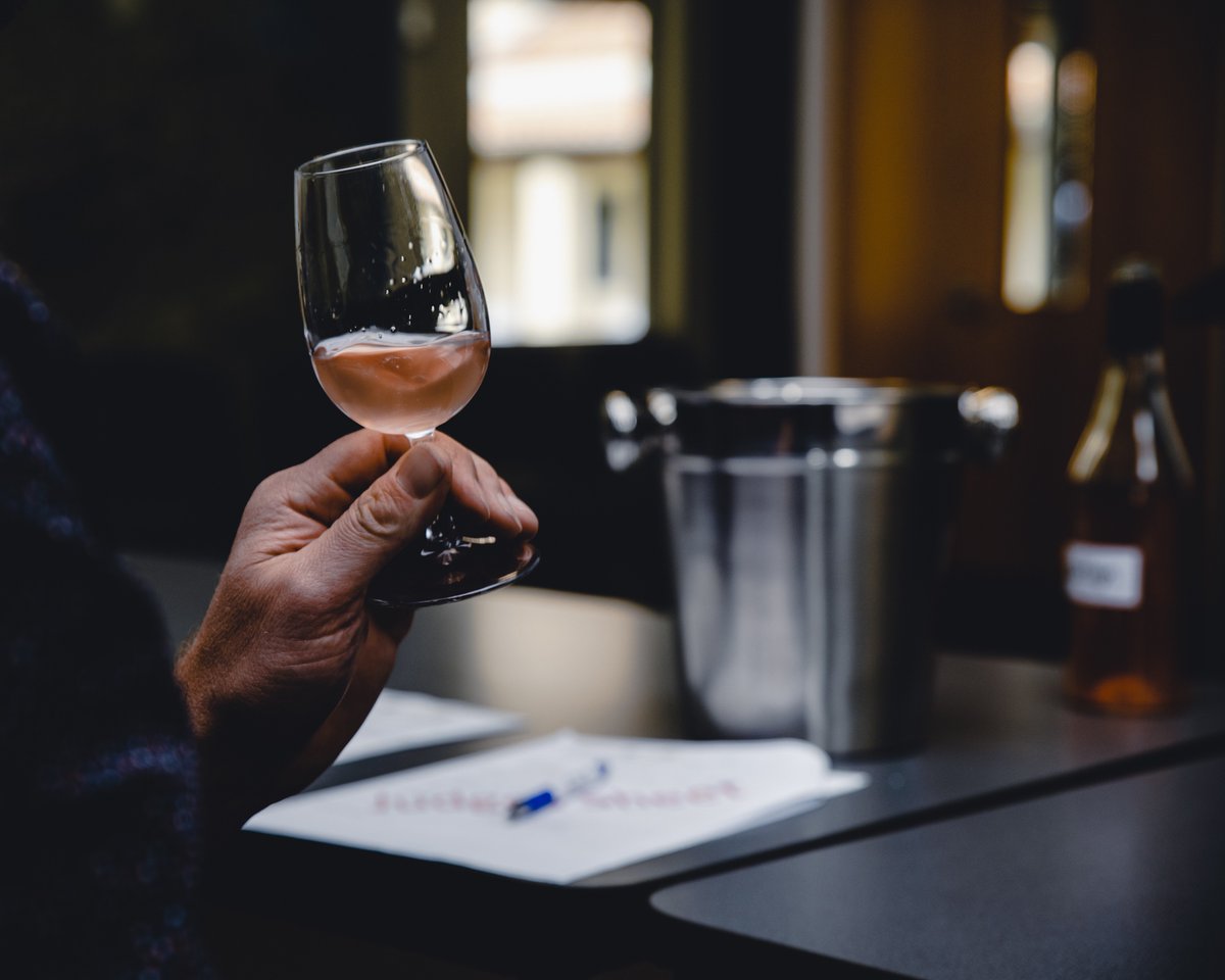 The Tonnellerie de Mercurey Young Winemaker competition aims to help ambitious and passionate young people become future leaders of the New Zealand wine industry. l8r.it/WNiN 

#marlboroughnz 
#nzyoungwinemaker #winemaker #winemarlborough ⁠