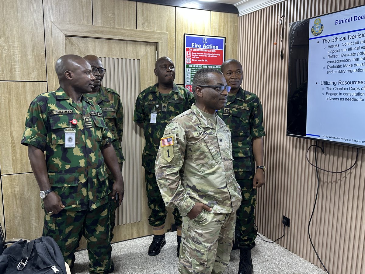 USinNigeria's tweet photo. .@USAfricaCommand Chaplain Colonel John Ijeoma conducted an engagement with the Nigerian Armed Forces. Topics included how to provide spiritual care to troops in combat environments, dealing with PTSD, and ethical decision making during initial training. https://t.co/Lc2EgpeHlm