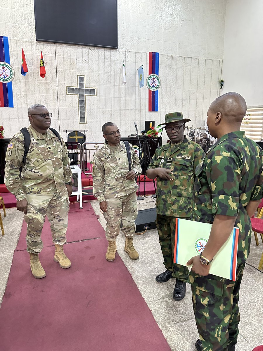 USinNigeria's tweet photo. .@USAfricaCommand Chaplain Colonel John Ijeoma conducted an engagement with the Nigerian Armed Forces. Topics included how to provide spiritual care to troops in combat environments, dealing with PTSD, and ethical decision making during initial training. https://t.co/Lc2EgpeHlm