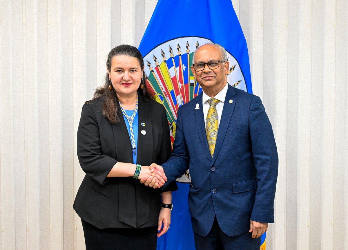 OMarkarova's tweet image. Thank you dear @SG_OEA_OAS Albert Ramdin for a great meeting at 55th #OASassembly in 🇦🇬Antigua and Barbuda. Congratulation on taking office and look forward to enhancing 🇺🇦-@OAS_official cooperation and starting new projects.  Grateful for OAS support of Ukraine and shared values