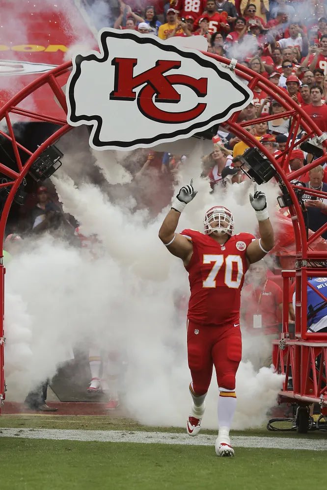 We are Mike DeVito days away from NFL kickoff! 🏈 
#70days #chiefskingdom