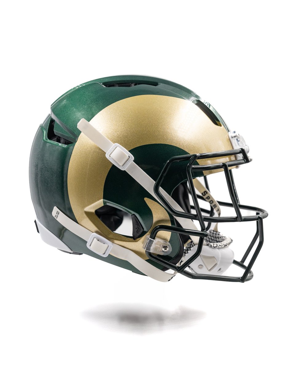 TheLightHelmets's tweet photo. One of the coolest-looking helmets in all of CFB!
.
. @CSURams @CSUFootball
.
#LIGHTHelmets #FootballHelmets #ColoradoState #CSU #CSUFootball #GoRams #LIGHTApache #FootballHelmet #FootballEquipment https://t.co/WeXalerhUz