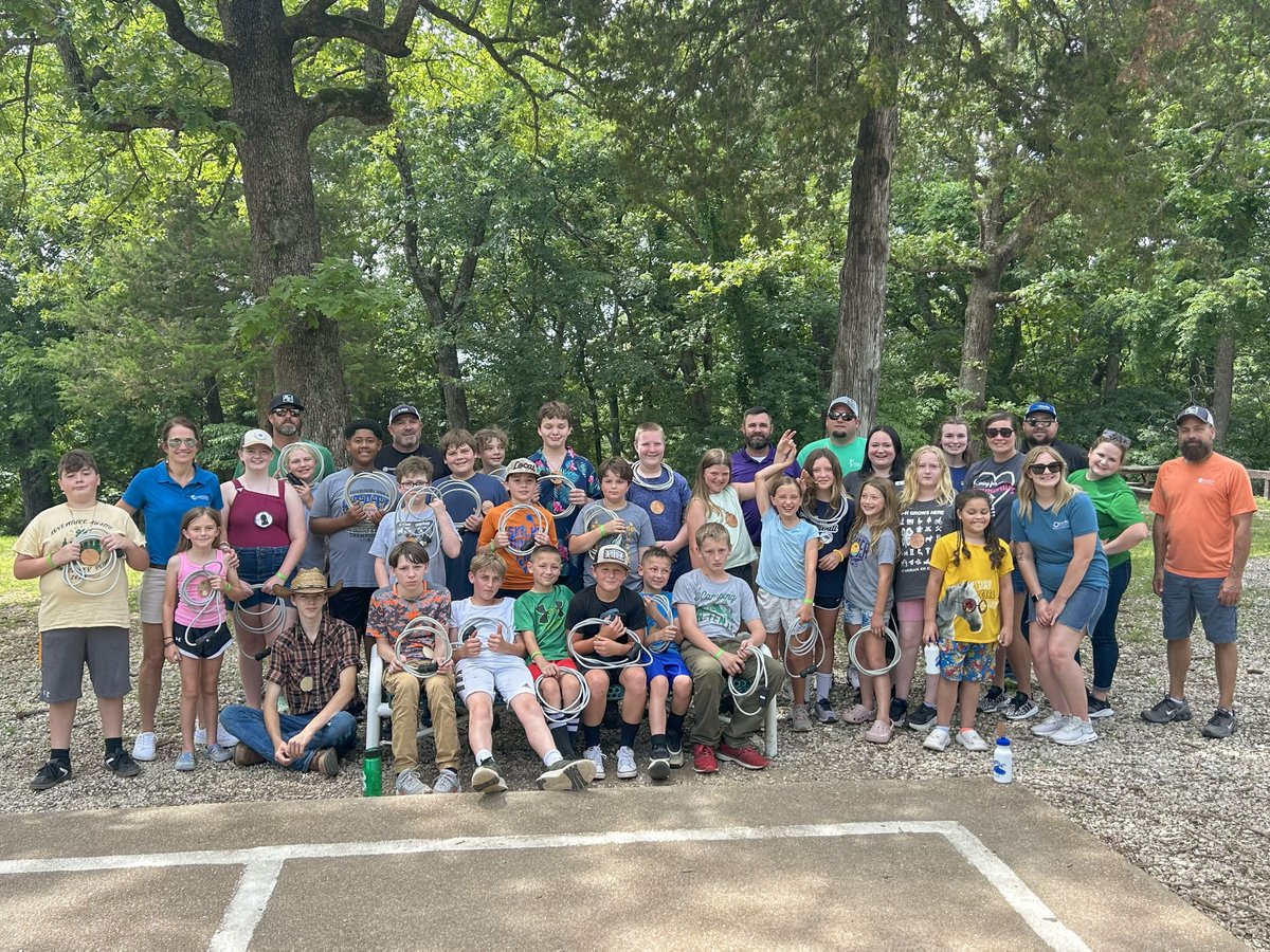 BooneElectric's tweet photo. When it’s summer, it’s time for 4-H camp! We joined our fellow cooperatives in teaching campers how to build extension cords at Camp Cloverpoint over the past two weeks. We always love to help with this hands-on activity each year!
#IPowerBEC #YourCoopOurCommunity https://t.co/KU4HpgNAgZ
