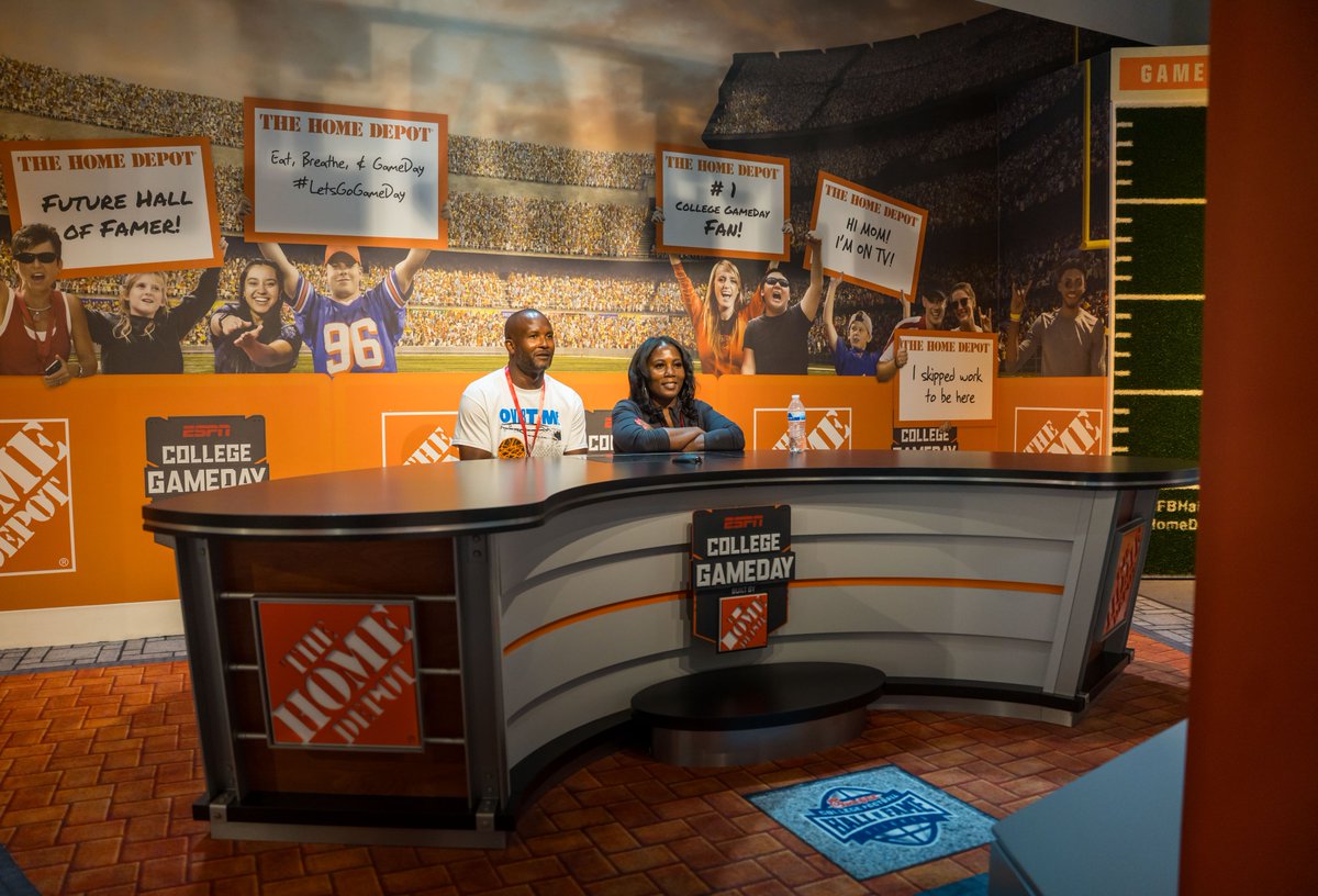College Football Hall of Fame (@cfbhall) on Twitter photo What a full circle moment ✨🔁
Hall of Famer <a href="/champbailey/">Champ Bailey</a> — <a href="/GeorgiaFootball/">Georgia Football</a> legend and <a href="/ProFootballHOF/">Pro Football Hall of Fame</a> member—returned to the <a href="/cfbhall/">College Football Hall of Fame</a> with something special in mind: a VIP visit for young players from his hometown of Folkston, GA.
This is what it’s all about. 🏈
#CFBHALL What a full circle moment ✨🔁
Hall of Famer <a href="/champbailey/">Champ Bailey</a> — <a href="/GeorgiaFootball/">Georgia Football</a> legend and <a href="/ProFootballHOF/">Pro Football Hall of Fame</a> member—returned to the <a href="/cfbhall/">College Football Hall of Fame</a> with something special in mind: a VIP visit for young players from his hometown of Folkston, GA.
This is what it’s all about. 🏈
#CFBHALL
