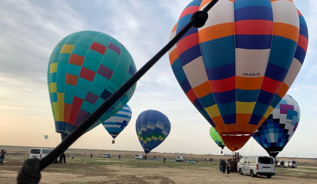 Students from 12 universities competed in the 29th edition of the "All Japan Inter-College Hot Air Balloon Championships". New and more experienced pilots joined the fun!
Read full story + results: buff.ly/T7FeUiM 

#FAIBallooning #hotairballoon #airsports <a href="/kokutoshokan/">航空図書館【公式】</a>