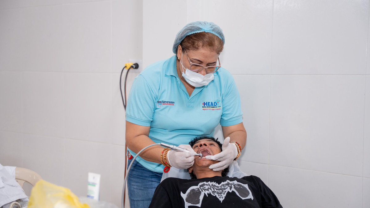 Secretaría Local de Salud de Valledupar (@secsaludvpr) on Twitter photo Hoy llegamos al comedor de las Tres Ave Marías con atención integral en salud para habitantes en condición de calle.
Desde la <a href="/AlcaldiaVpar/">Alcaldía de Valledupar</a> seguimos demostrando que una ciudad que se quiere, se arregla con humanidad, salud y conciencia. Hoy llegamos al comedor de las Tres Ave Marías con atención integral en salud para habitantes en condición de calle.
Desde la <a href="/AlcaldiaVpar/">Alcaldía de Valledupar</a> seguimos demostrando que una ciudad que se quiere, se arregla con humanidad, salud y conciencia.