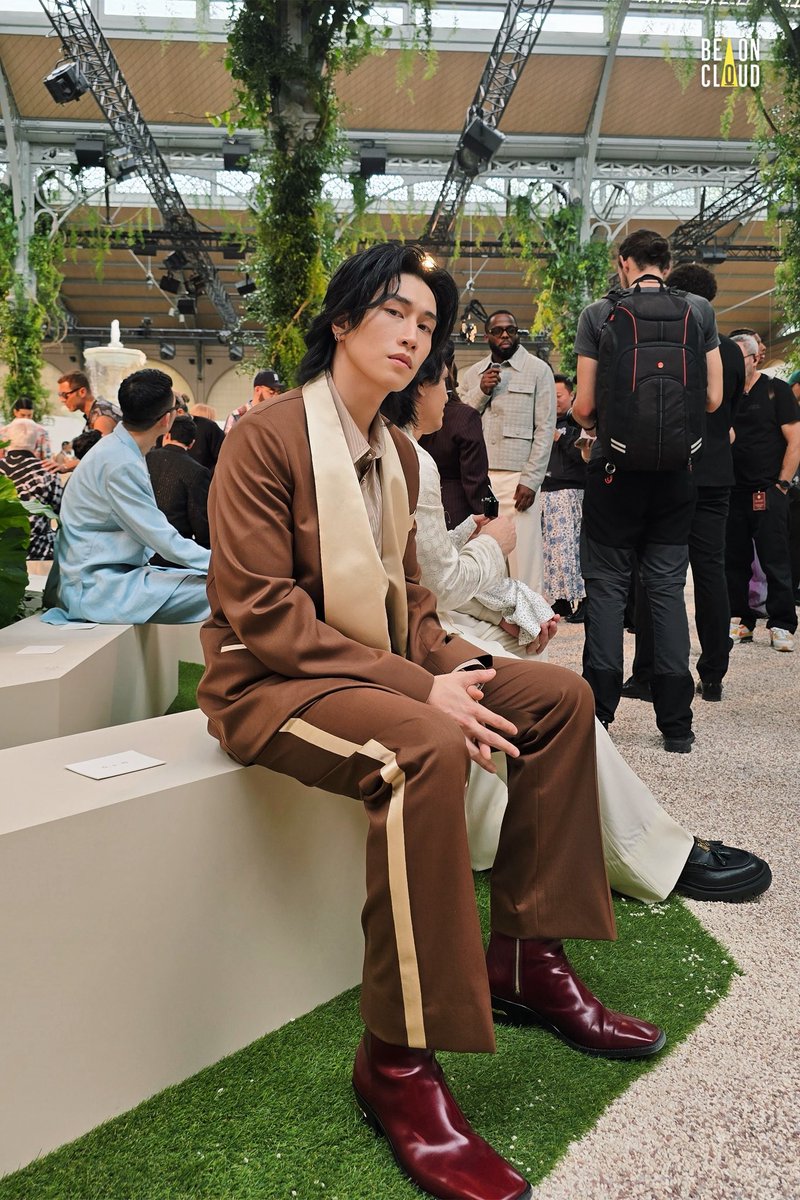 bible_officiall's tweet photo. You're so shine ✨️

BIBLE FOR AMIRI SS26 
#BibleAMIRISS26

#AMIRI #AMIRITHAILAND 
#AMIRIxBIBLE #AMIRISS26 #ParisFashionWeek #PFW2025 https://t.co/Av7VdpscLK