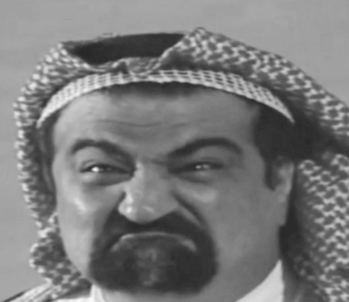 Qhta10ni's tweet photo. رفيقنا الي فعول الطيب منهاجه
قدام لانمدحه يمناه مادحته

يفداه من ف للوازم يعقد حجاجه
تقول شمس العصر فالخط ناطحته https://t.co/jbvMt7XwDp