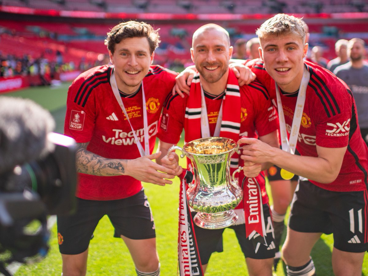 ManUtd's tweet photo. Three years as a Red, with many memories along the way 🫶🇩🇰 https://t.co/jbvhI58tQ8