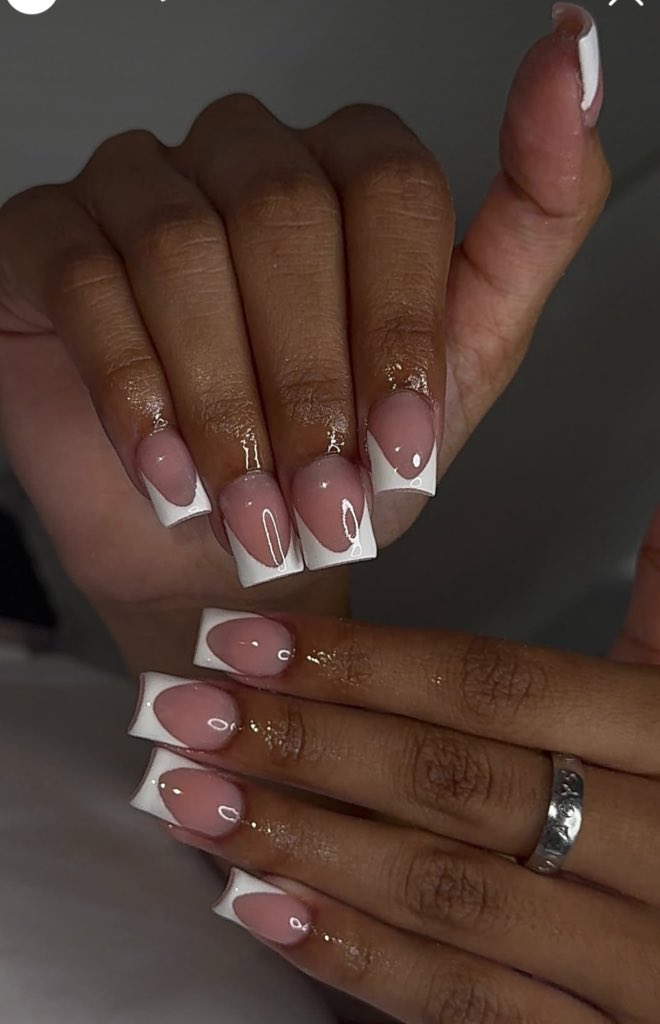 pickynprissy's tweet photo. here the nails 🙁 https://t.co/mDYCVxPWKs