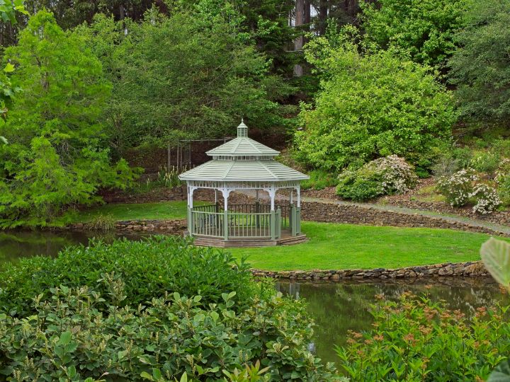 Art of the Day: "Rotunda in a Garden". Buy at: ArtPal.com/david12?i=2923…