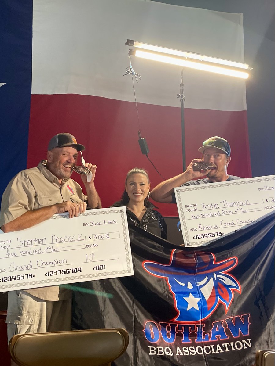 lindafortexas's tweet image. A little #TBT to the Smoke n Saddles BBQ Cookoff in Mesquite! Everyone brought heart, hustle, and serious talent to the grill!
--
Un #TBT al Smoke n Saddles BBQ Cookoff en Mesquite. Todos le pusieron corazón, esfuerzo y mucho talento a la parrilla!
#HD107 #TXLege