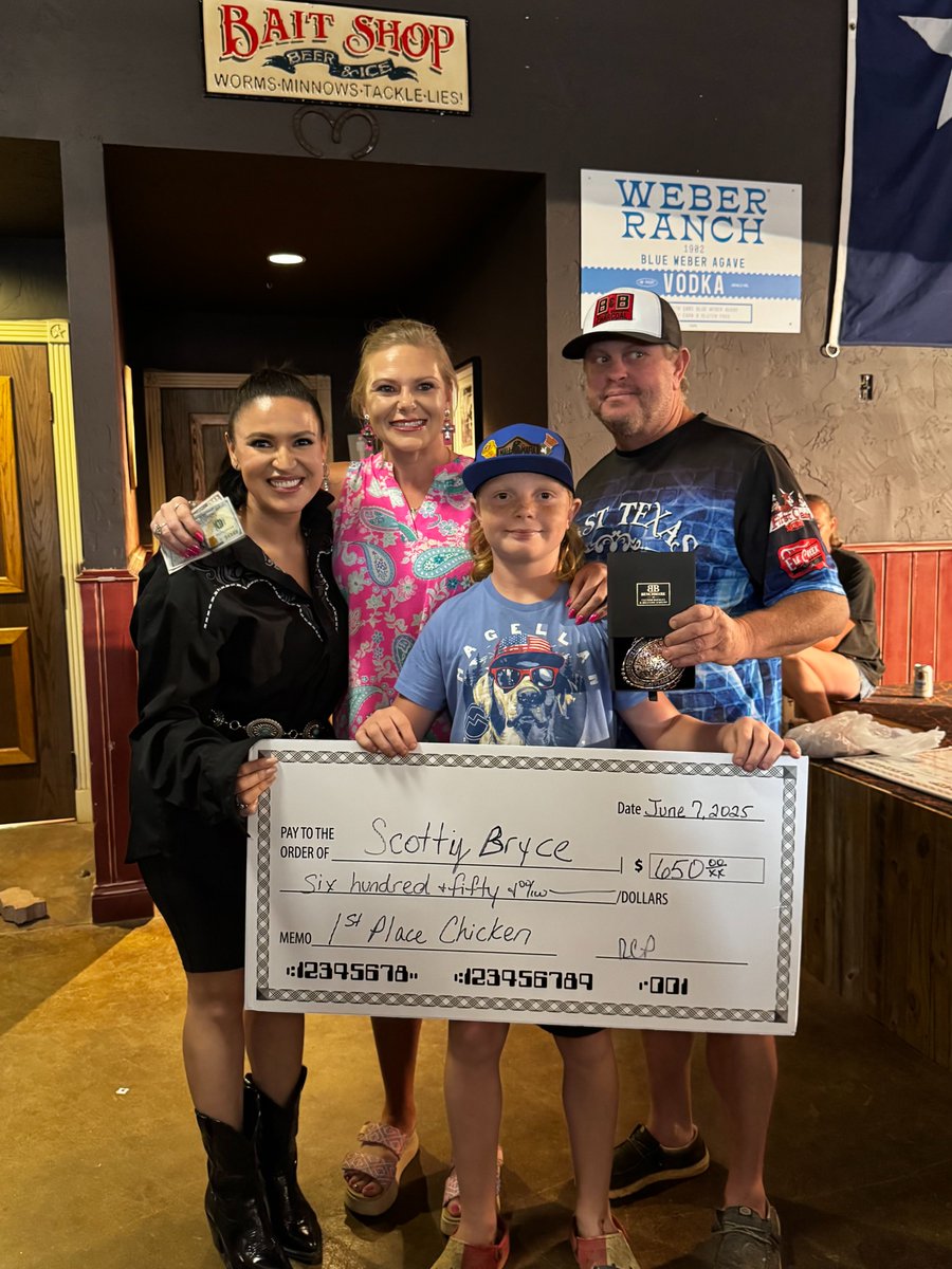 lindafortexas's tweet image. A little #TBT to the Smoke n Saddles BBQ Cookoff in Mesquite! Everyone brought heart, hustle, and serious talent to the grill!
--
Un #TBT al Smoke n Saddles BBQ Cookoff en Mesquite. Todos le pusieron corazón, esfuerzo y mucho talento a la parrilla!
#HD107 #TXLege