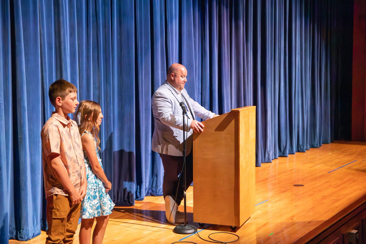 SweetHomeCSD's tweet image. Not a dry eye in the house this time of year! We love our moving up and graduation ceremonies. Congratulations to all of our Panthers for their hard work to get to the next step! #WeAreSweetHome
