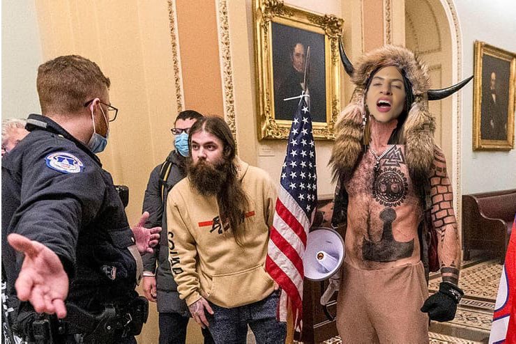 על הקפיטולייייייייי