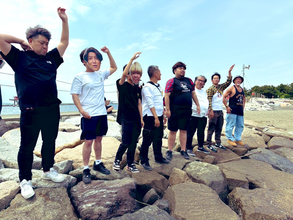 もしかしたら怒られるかも…とドキドキしていましたが、おおむね笑っていただけたようで安心しました
さすが器の大きな若頭&amp;timeleszファンの皆様…感謝です
#sugarlesz のおじさんたちのがんばりをTVerとFODで何度でもご覧ください
#何かオモシロいコトないの
