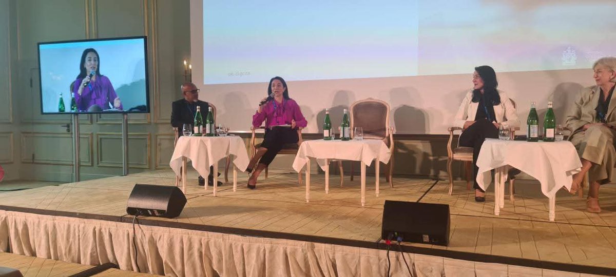 Berlin şəhərində keçirilmiş İnformasiya Komissarlarının “Rəqəmsal dövrdə ətraf mühitlə bağlı informasiyaya çıxış” mövzusunda XVl Beynəlxalq Konfransında (ICIC XVI) “İnformasiya komissarlarının yeni çağırışlar və müsbət təcrübələrinin mübadiləsi” üzrə panel sessiyada çıxış etdim