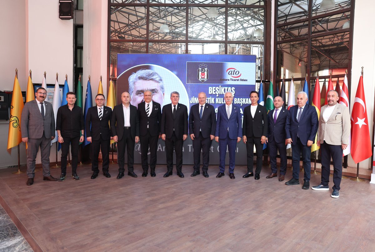 ATOkurumsal's tweet photo. Ankara Ticaret Odası Yönetim Kurulu Başkanı @GurselBaran, Beşiktaş J.K. Yönetim Kurulu Başkanı Serdal Adalı, İkinci Başkan Hakan Daltaban, Asbaşkan Murat Kılıç, Anadolu Beşiktaşlılar Derneği Yönetim Kurulu Üyeleri Salih Ünver ve Arda Tarman ile Beşiktaşlı Sanayici, İş İnsanları ve Yatırımcıları Derneği (BESİYAD) Yönetim Kurulu Başkanı Sinan Aksoy ve Başkan Yardımcısı Coşkun Yetiş’i konuk etti.

Görüşmede, ATO Yönetim Kurulu Başkan Yardımcısı Temel Aktay ile Yönetim Kurulu Üyeleri Halil İlik, Nihat Uysallı ve ATO’nun 17 No’lu Tekstil, Tuhafiye ve Mefruşat Meslek Komitesi Başkan Yardımcısı Yalçın Yılmaz da yer aldı.

@Besiktas @SerdalAdali_x @HakanDaltaban  @salihunver1 @Tarmanii @sinanaksoy8 @besiyad @COKUNYET117635 @temelaktay @ilik_halil