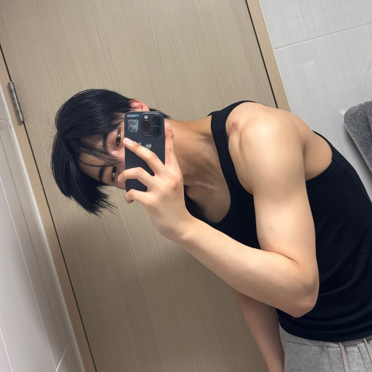 wookietthew's tweet photo. these can’t go to waste! they need to make babies asap! 😭🙏🏼 https://t.co/mBZCQE9WZf
