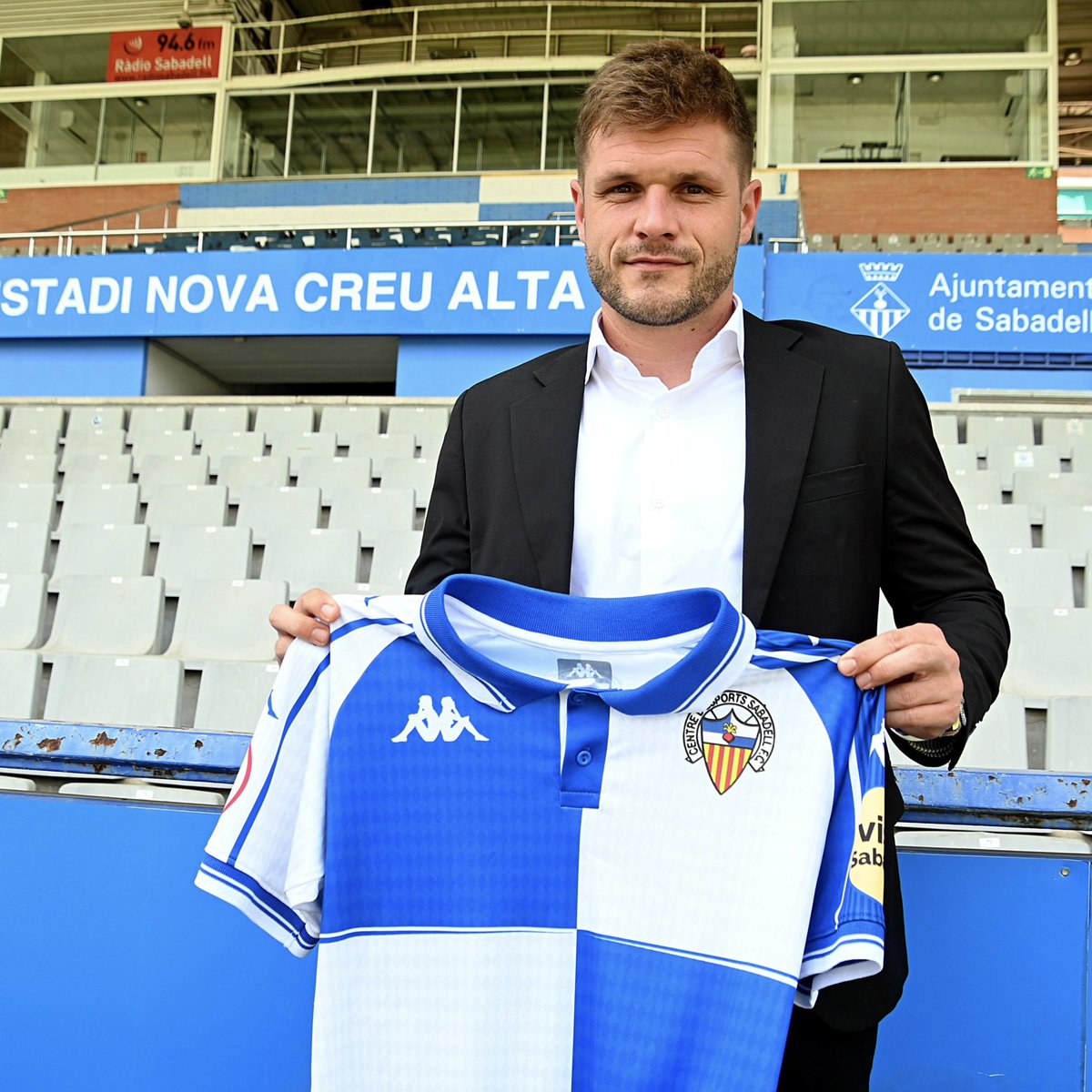 SEG_Football's tweet photo. 👏 The next step!

🗣️ @ferrancosta1 will be the new coach of @CESabadell for next season. Let's go! https://t.co/FUljz6d29N