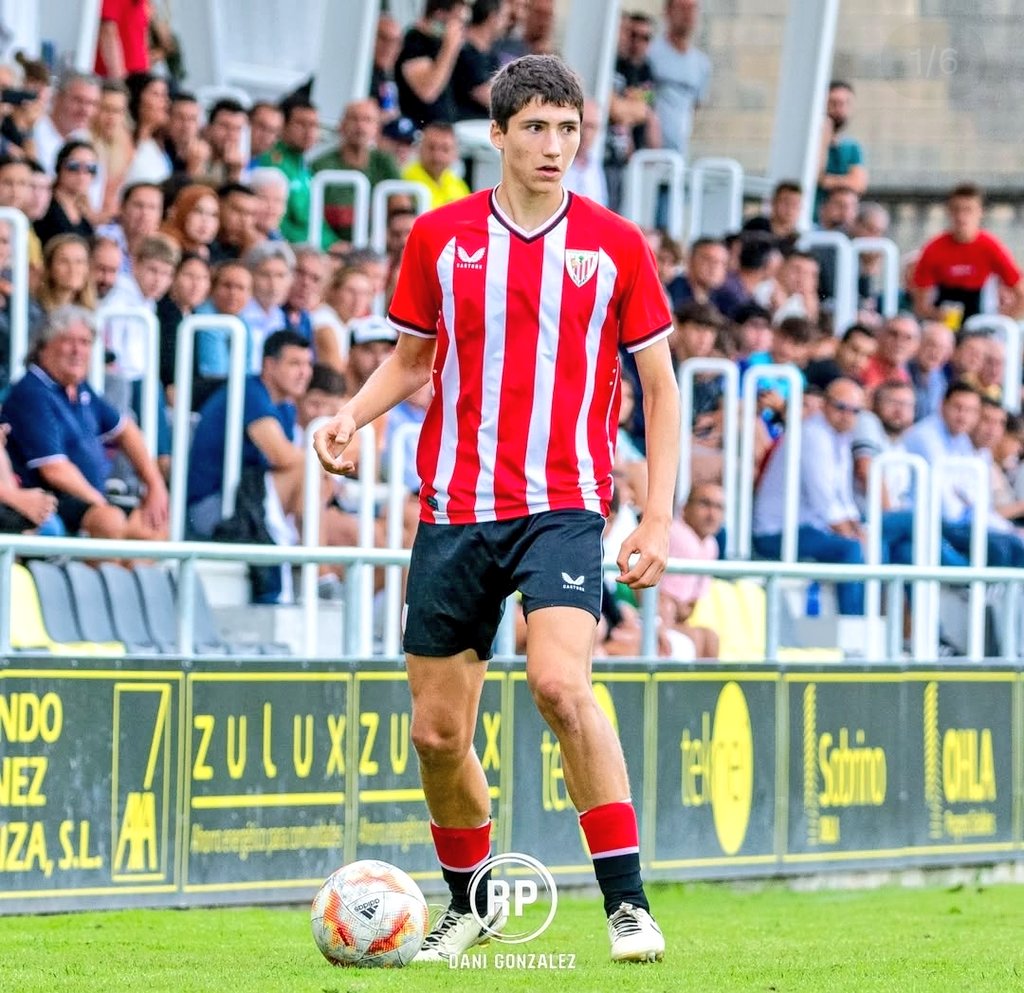 El centrocampista, Joan Madariaga (Laukiz, 2007) jugará esta próxima temporada en <a href="/SDLEIOAoficial/">S.D. Leioa</a> Juvenil de Honor.

8 temporadas en Lezama desde edad Alevín. Zorte on <a href="/joanmadariagaa_/">Joan</a>! 💪🏽🦁⚽️