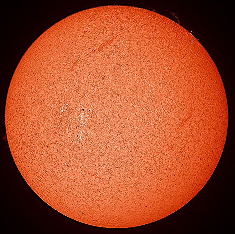 ahmed_axc's tweet image. Solar Disc photo Taken in H-alpha by me 
#sun #SolarFlare #solar_disc