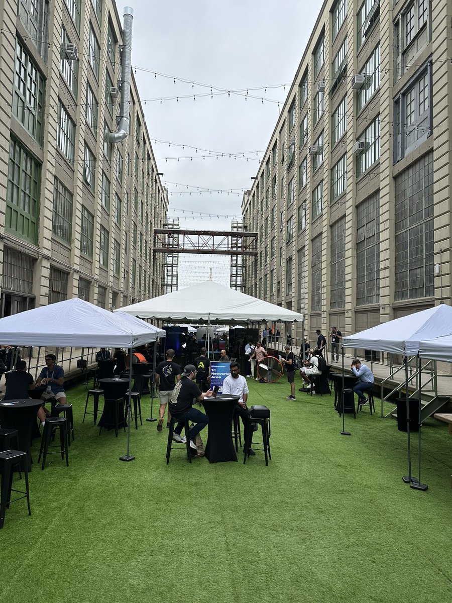 We are ready to go! Open Source AI Summit starting in 30 min <a href="/Permissionless/">Permissionless</a> 🫶🏻