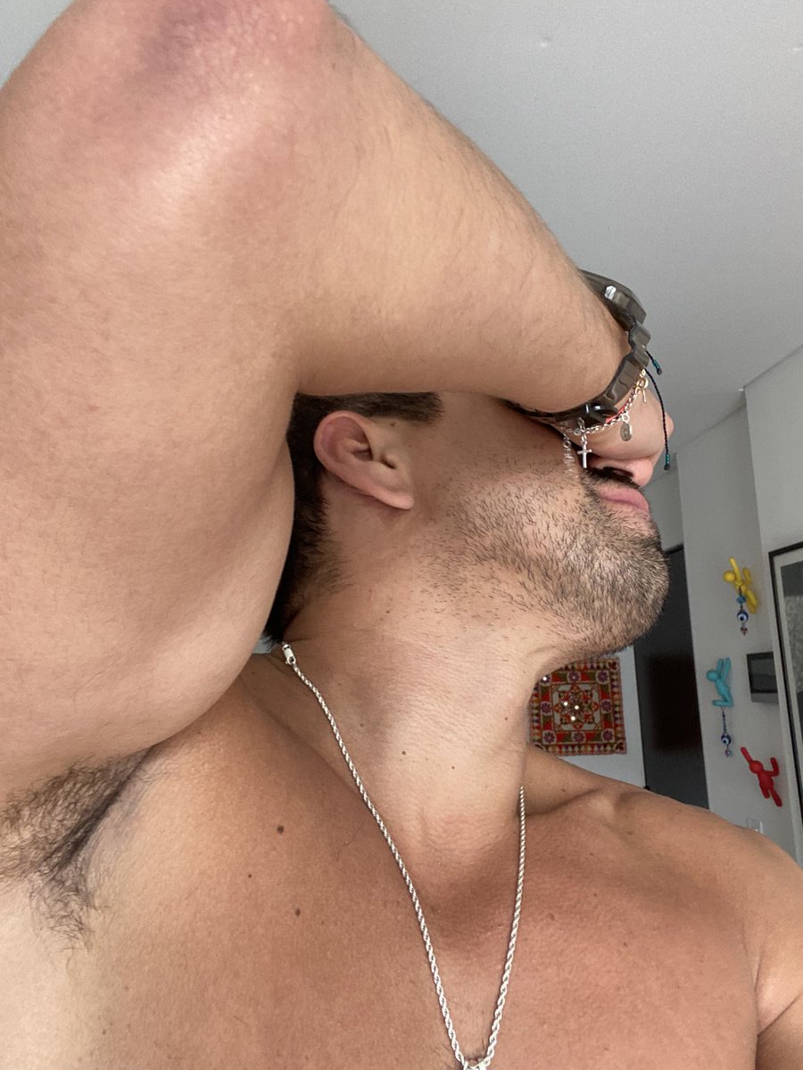 JoseLeoBlanco's tweet photo. Sudadito… https://t.co/FB4kfJZmNt #armpits #Onlyfans #ArmpitLover #SweatyMen #NaturalMan #OnlyFansGay #GayTwitter #HairyArmpits #PitWorship https://t.co/3zUixkN561