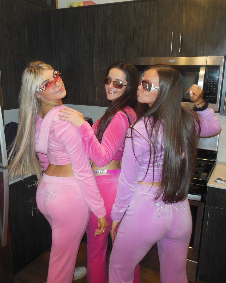 girls just wanna have Juicy <a href="/jessappleton/">jessica appleton</a> @erika_einfalt @jadee_veitt