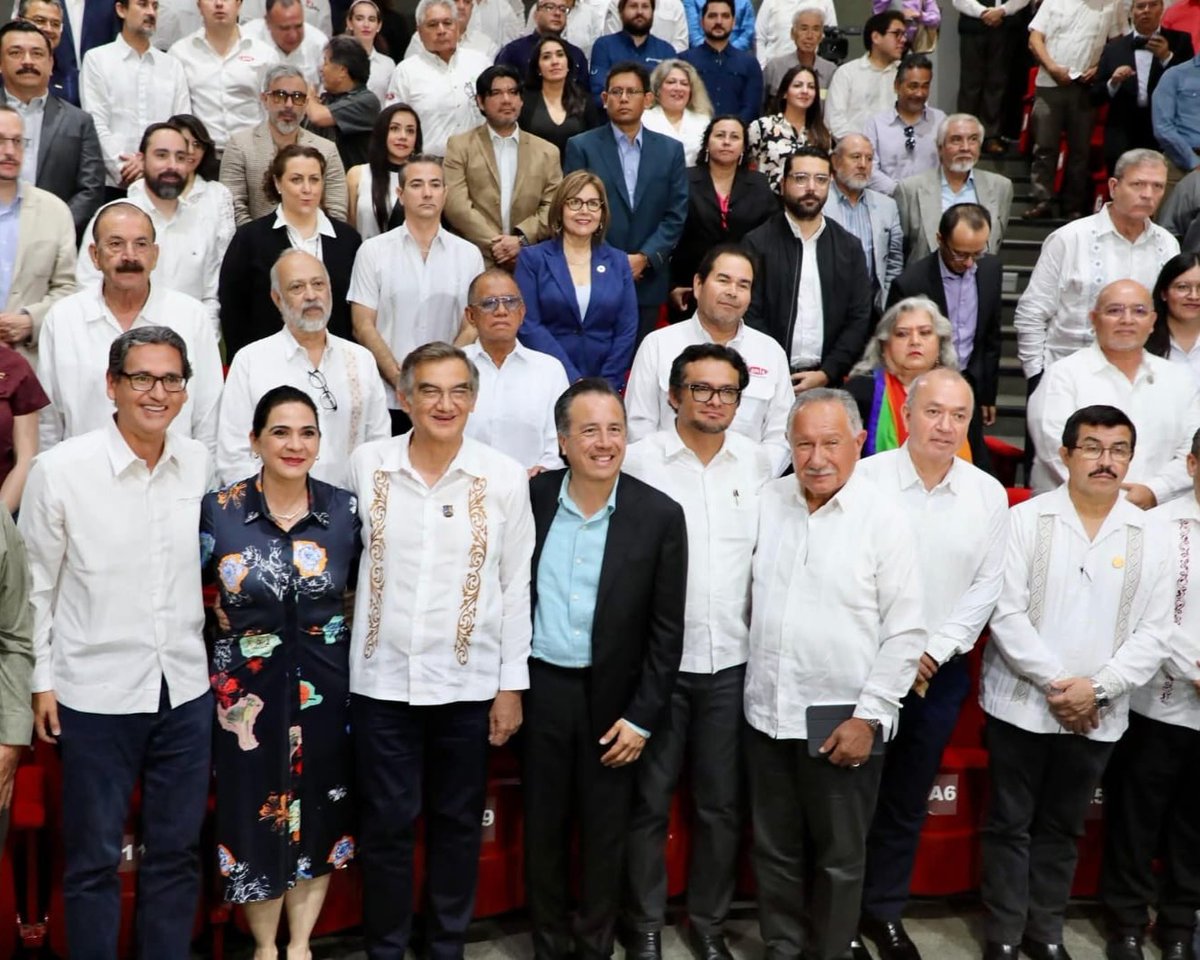 🔋 Con la presencia del Ing. Carlos Morales Mar, Veracruz reafirmó su compromiso energético en el Foro CENAGAS 2025 en Tampico. 

👉tinyurl.com/2y435zsk

#PorAmorAVeracruz #VeracruzEnergético #Veracruz