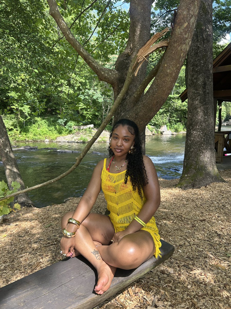 nardaaa__'s tweet image. 24🩷