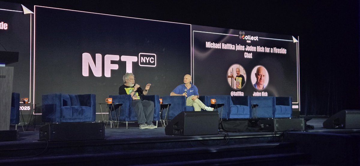SlimiesNFT's tweet image. Another great panel with @hafftka and @WingDude
"Connecting is the most beautiful thing, and as an artist that should be your main goal"