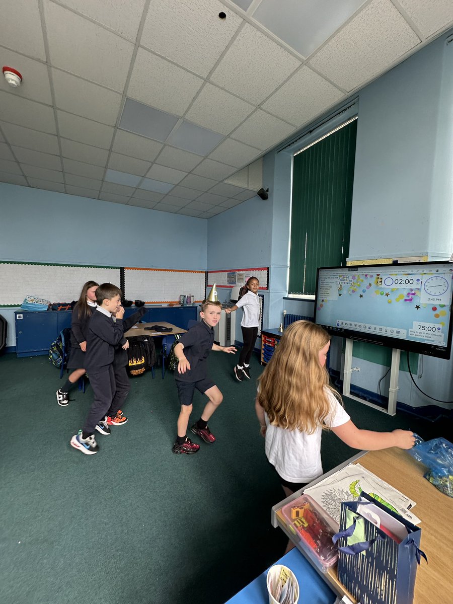 Miss McLay and P4M tweet media