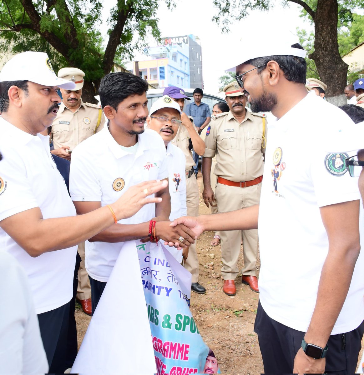 pyarsaniaravind's tweet photo. అంతర్జాతీయ మాదక ద్రవ్యాల వ్యతిరేక దినోత్సవం
#wanaparthy 
@niswarda_ngo 

@Collector_WNP 
@sp_wanaparthy https://t.co/fc0GftVOYt
