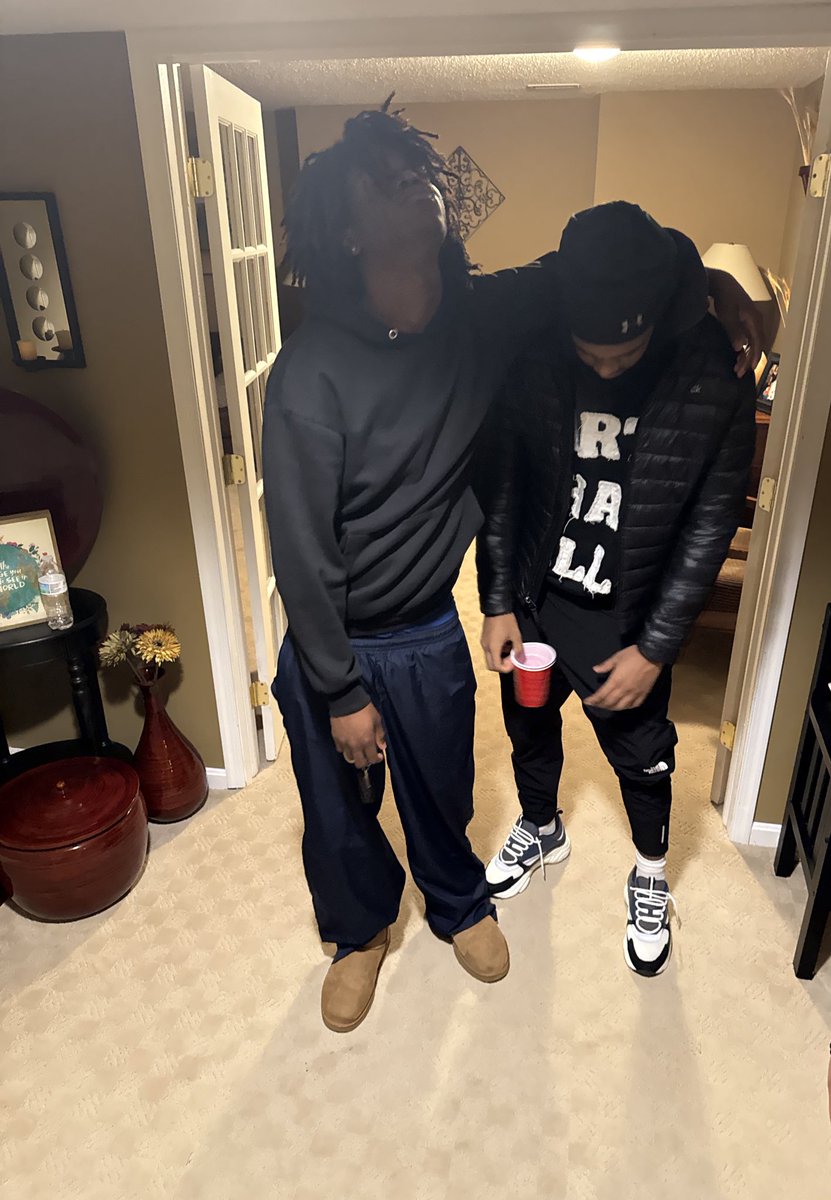 gho7rfmaestro's tweet photo. double cup brojam☂️ https://t.co/5vKdIN4tt4