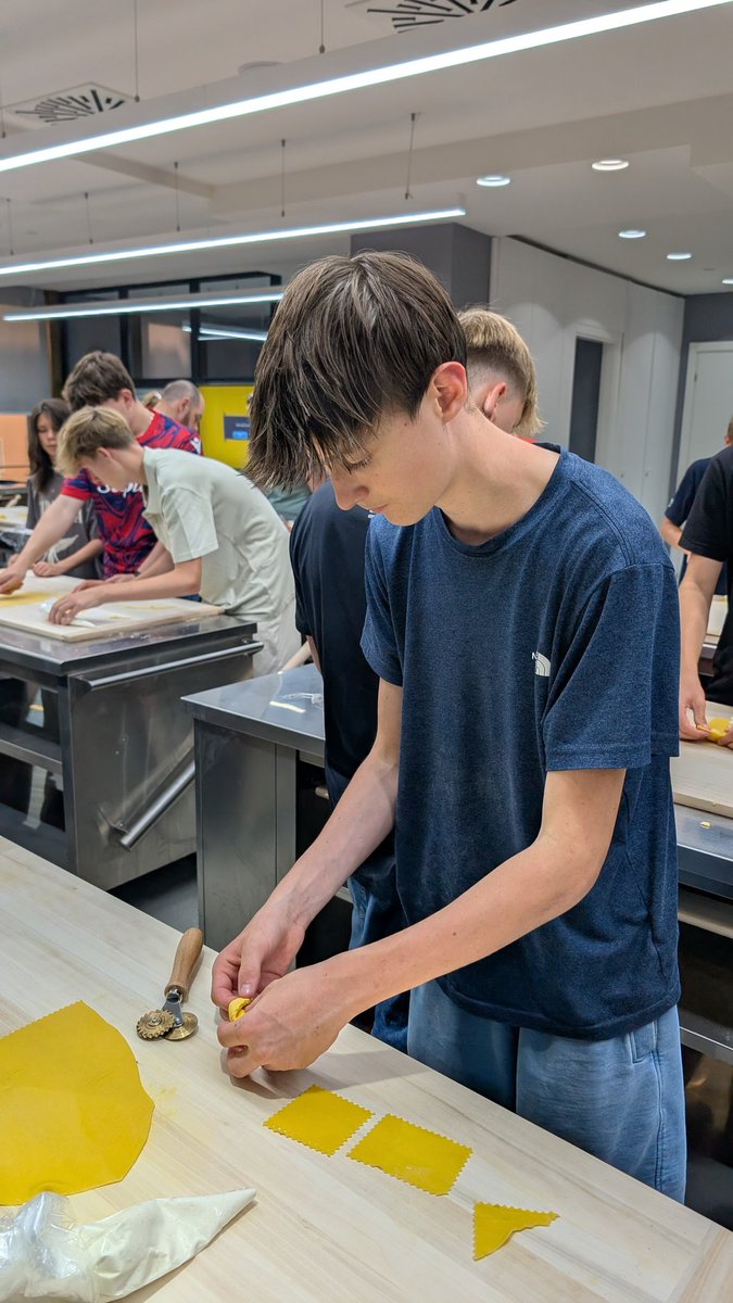 DHSBMrAndersonGeog tweet media