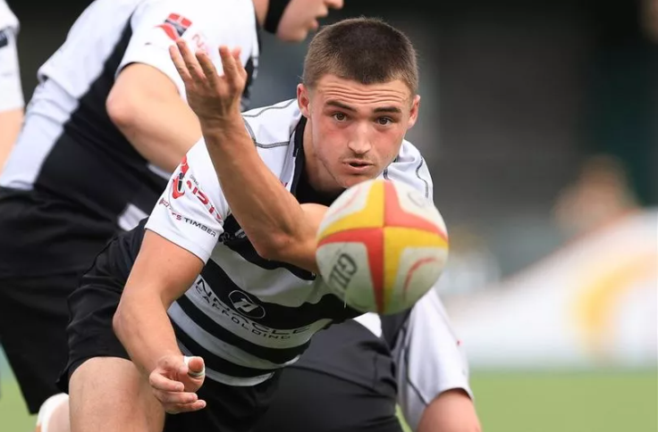 The carpenter with an edge out to put himself in Welsh rugby's shop window walesonline.co.uk/sport/rugby/ru…