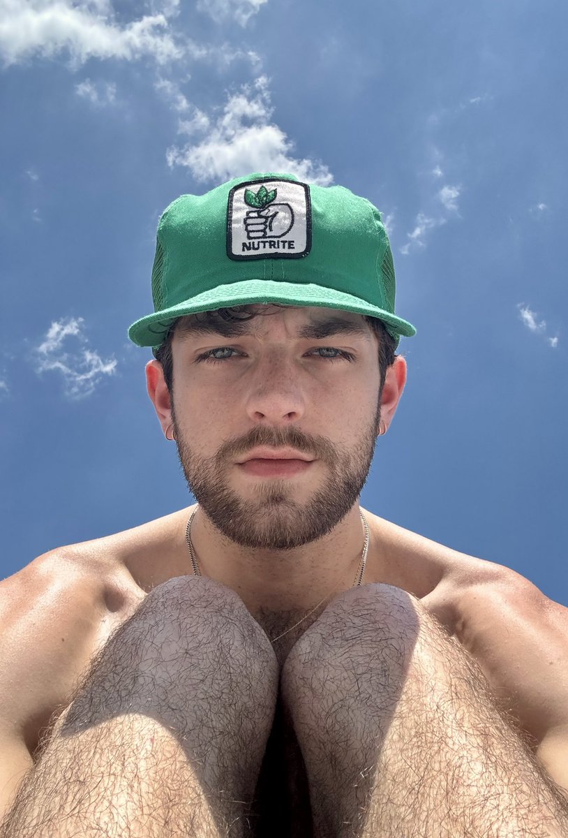 evan (@iamnotevan) on Twitter photo 