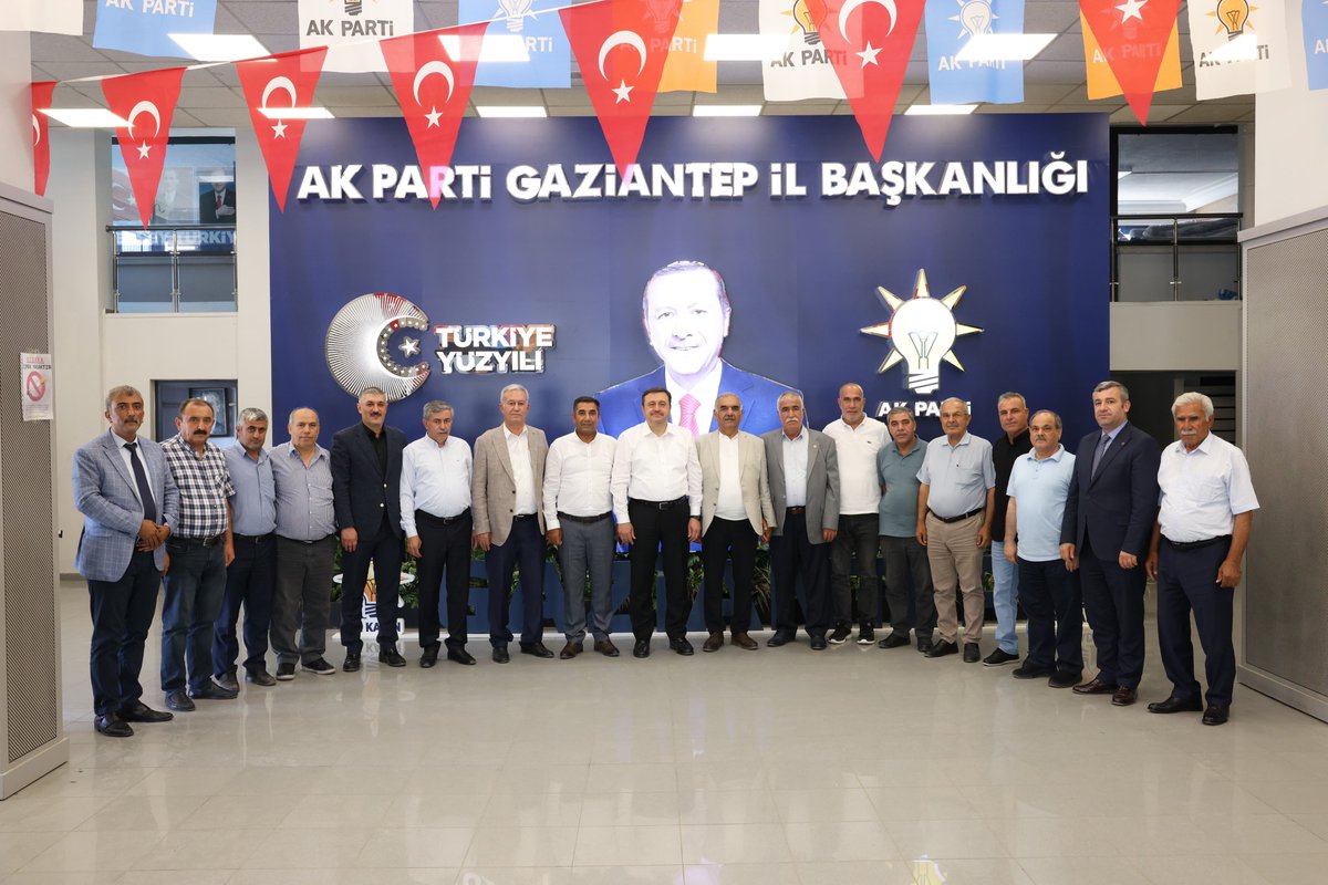 Şehitkamil Ziraat Odası Başkanı Sayın Cuma Yiğit, Nizip Ziraat Odası Başkanı Sayın Sıddık Durmaz, Karkamış Ziraat Odası Başkanı Sayın İdris Bozkurt, Araban Ziraat Odası Başkanı Sayın Hasan Altun ve Nurdağı Ziraat Odası Başkanı Sayın Kemal Belpınar, İl Başkanımız Sayın Fatih